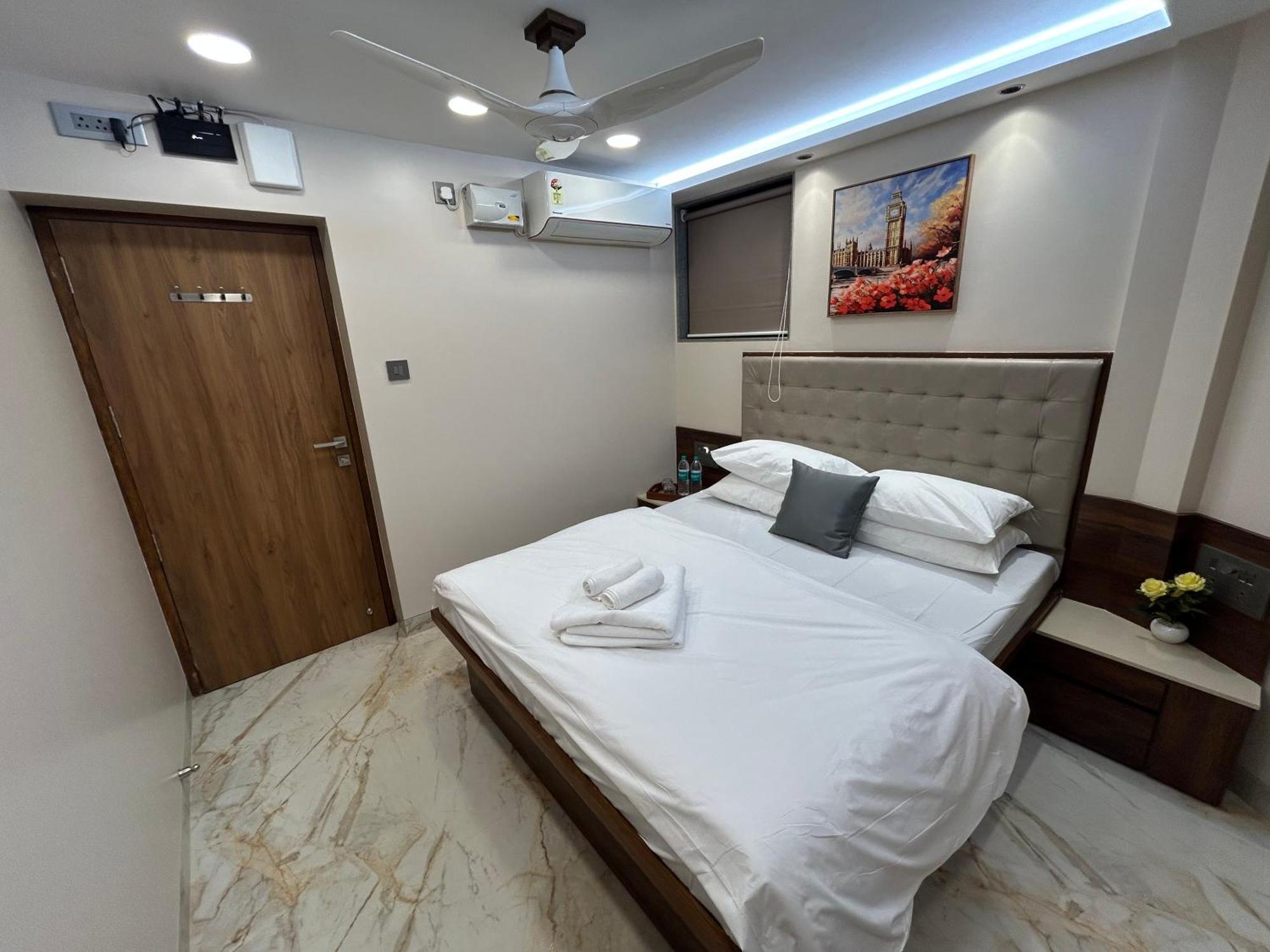 Al Barakah 5 Bhk Private Swimming Pool Villa Panchgani Bagian luar foto